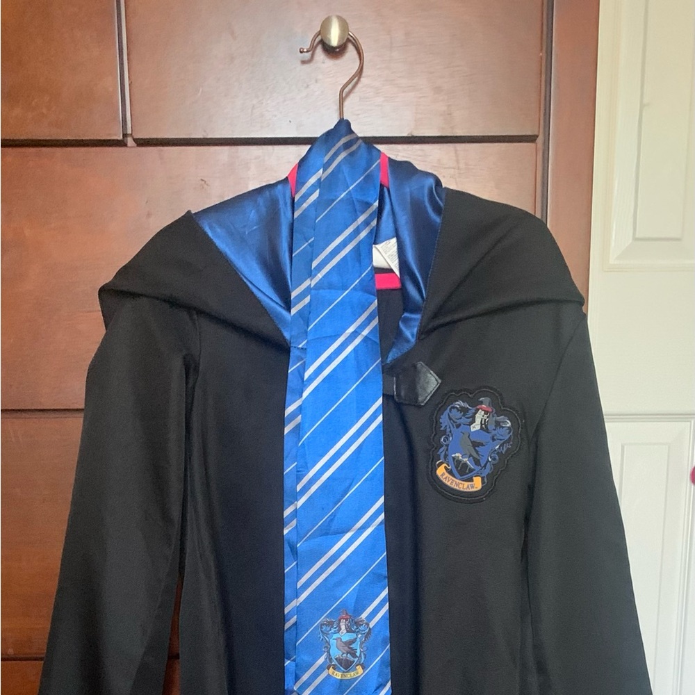 Harry Potter Ravenclaw Robe and Tie Size Small 4-6
